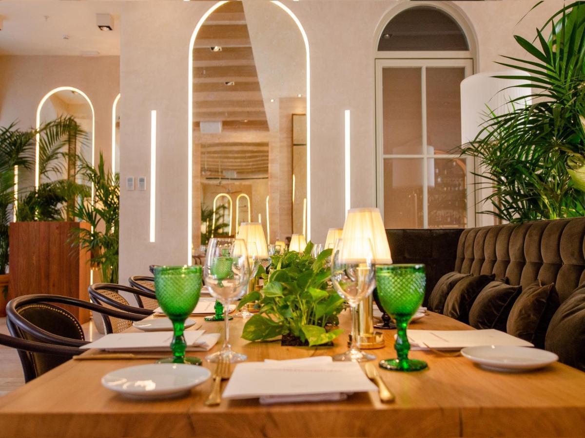 Browns Avenue Hotel Lissabon Exterior foto Restaurant